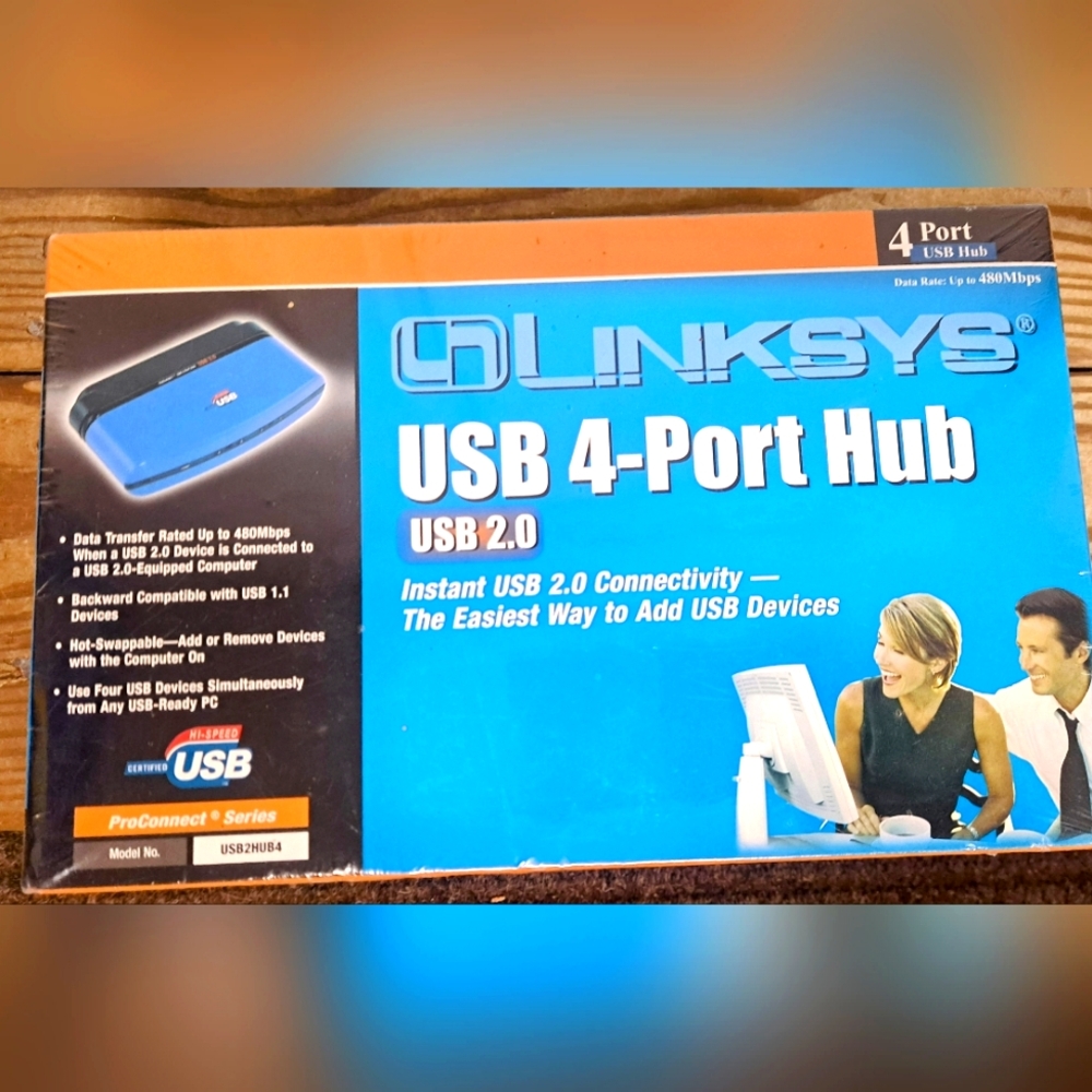 Linksys USB 4-Port Hub - USB 2.0 - Instant USB 2.0 Connectivity Brand New Sealed
